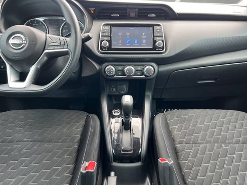 Certified 2022 Nissan Kicks S FWD image 3