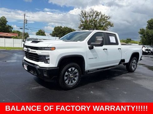 Used 2024 Chevrolet Silverado 2500 Custom w/ Custom Convenience Package RWD image 3