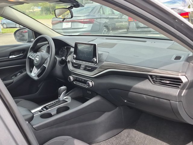 Used 2025 Nissan Altima 2.5 SV AWD/4WD image 27