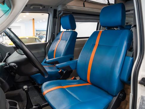 Used 2002 Volkswagen Eurovan GLS image 41