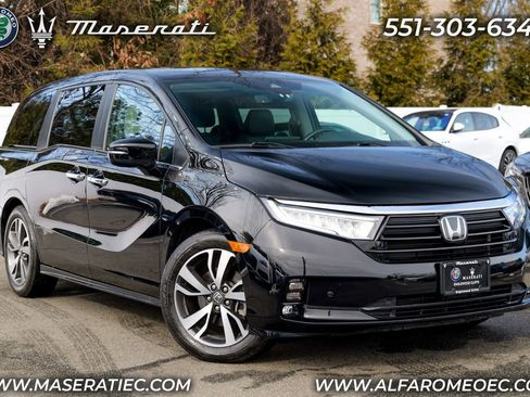 Used 2023 Honda Odyssey Touring image 1