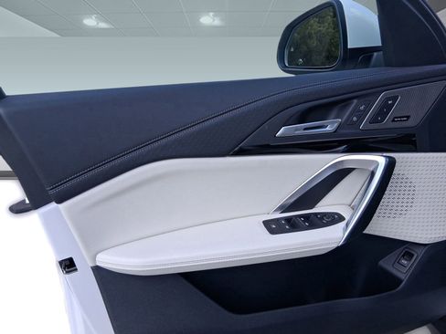 Used 2026 BMW X2 xDrive28i w/ Technology Package image 11