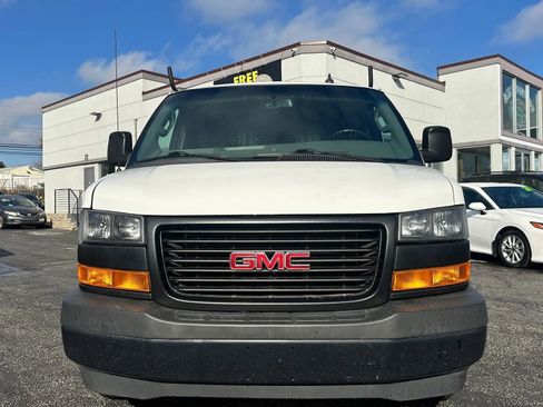 Used 2020 GMC Savana 2500 Extended w/ Driver Convenience Package image 3