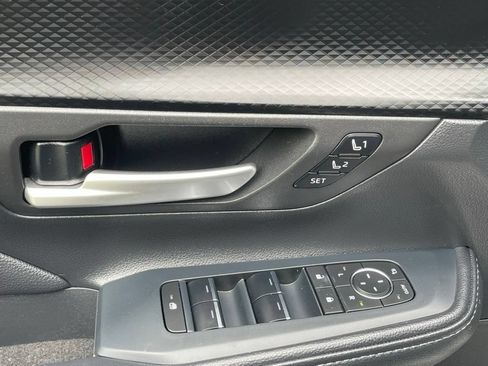 Used 2025 Toyota Grand Highlander AWD Hybrid image 29