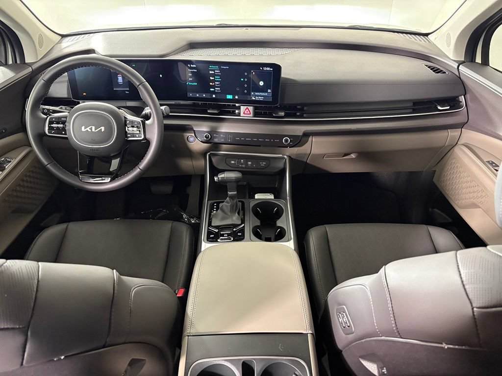 New 2026 Kia Carnival EX FWD image 33