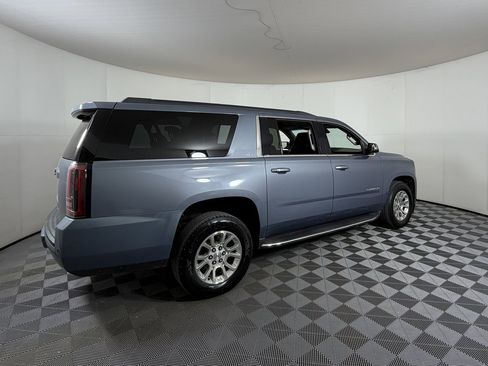 Used 2016 GMC Yukon XL SLT image 4