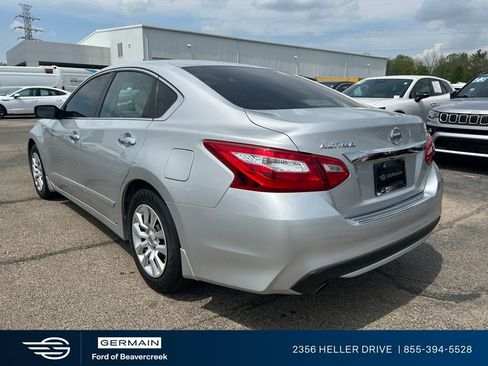 Used 2017 Nissan Altima 2.5 S w/ Power Driver Seat Package FWD image 6