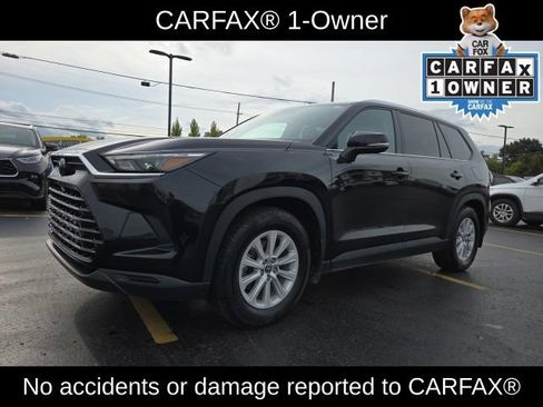 Used 2024 Toyota Grand Highlander AWD image 3