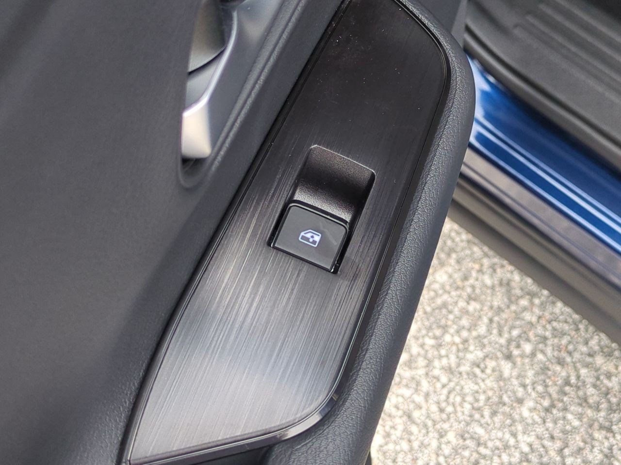 New 2026 Nissan Kicks SV w/ SV Premium Package FWD image 28