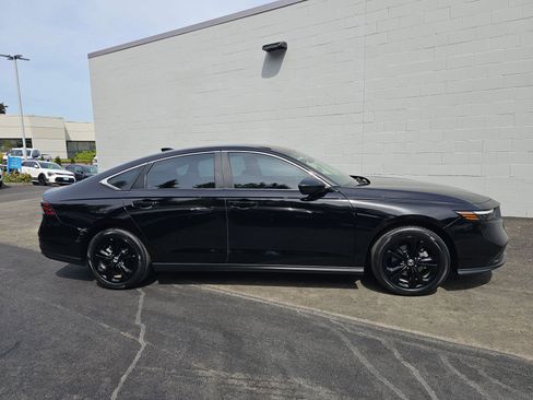 Used 2023 Honda Accord LX image 8