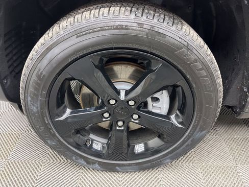 New 2025 Jeep Grand Cherokee L Altitude image 4