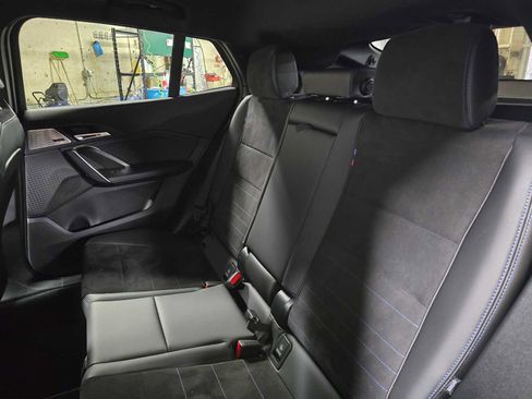 Used 2025 BMW X2 xDrive28i w/ Technology Package image 16