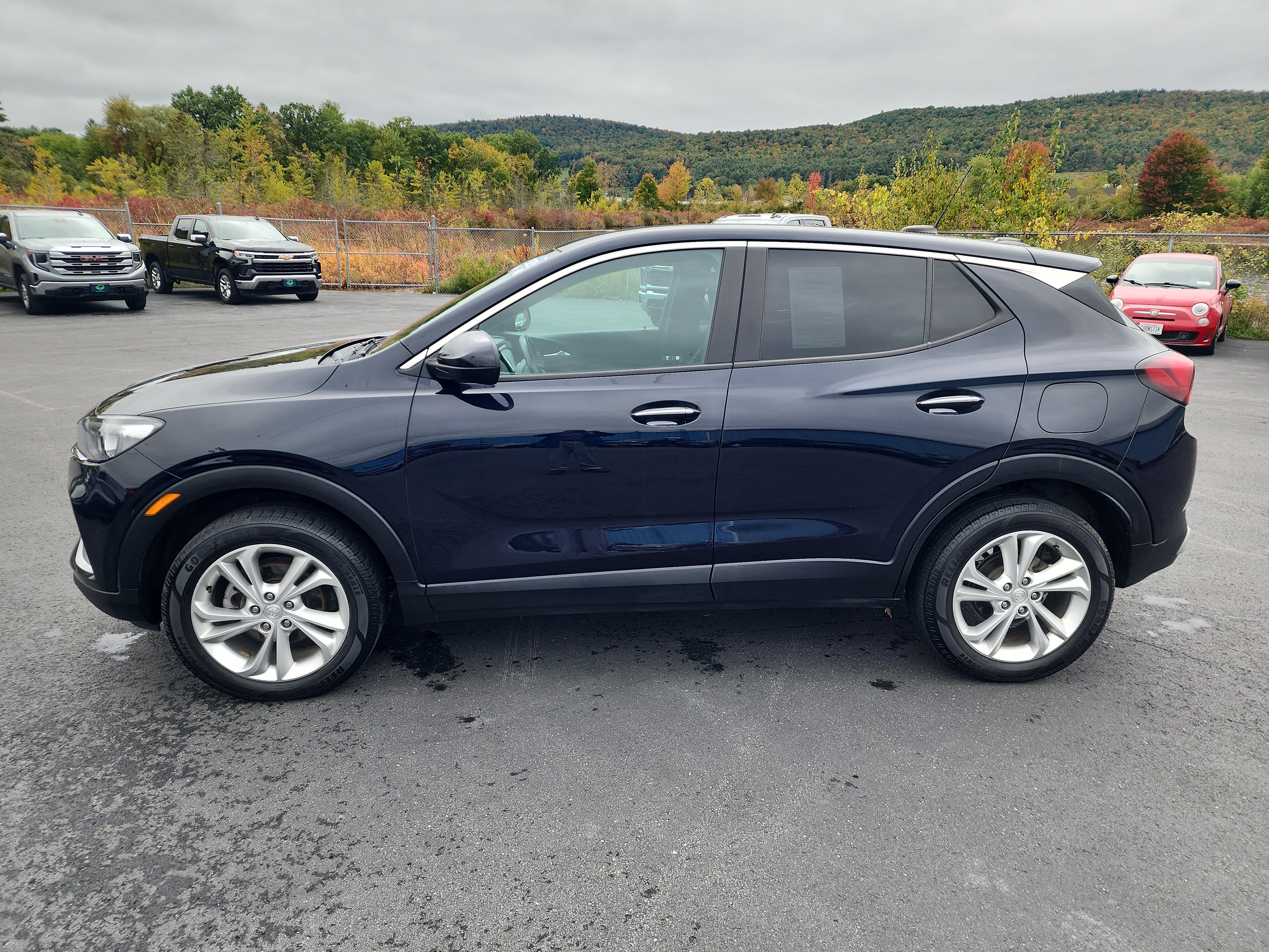 Used 2021 Buick Encore GX Preferred w/ Cold Weather Comfort Package AWD/4WD image 5
