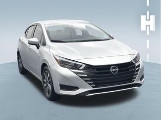 Used 2025 Nissan Versa SV w/ Trunk Package video 1