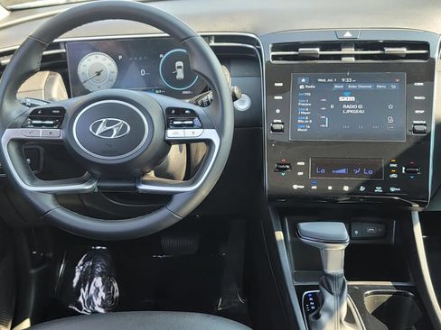 Used 2023 Hyundai Tucson SEL w/ Convenience Package AWD/4WD image 16