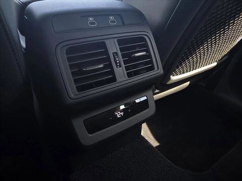 New 2025 Audi Q5 Premium image 19