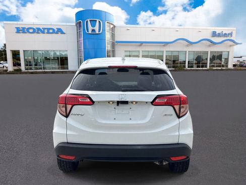 Used 2018 Honda HR-V EX image 4