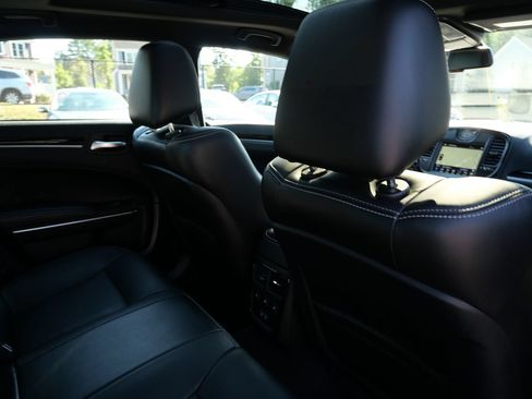 Used 2018 Chrysler 300 S w/ 300S Premium Group 2 AWD/4WD image 25