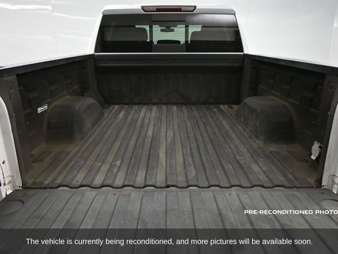 Used 2020 GMC Sierra 1500 SLE w/ SLE Value Package image 6