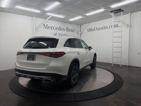 Used 2026 Mercedes-Benz GLC 300 image 7