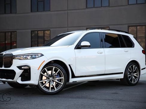 Used 2020 BMW X7 M50i w/ Dynamic Handling Package image 4