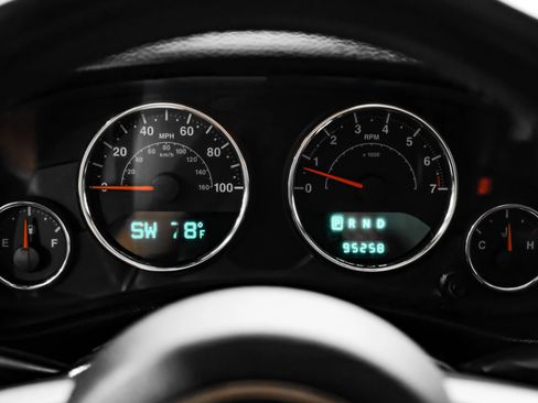 Used 2013 Jeep Wrangler Rubicon w/ Dual Top Group AWD/4WD image 17