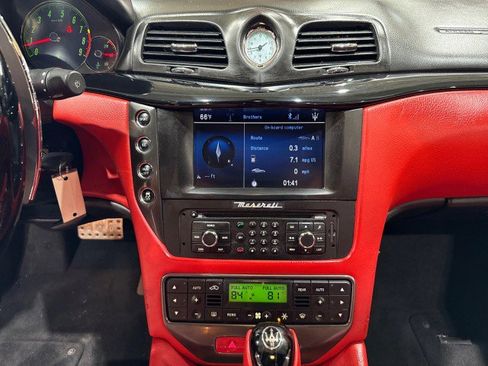 Used 2015 Maserati GranTurismo Sport image 72