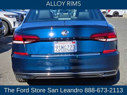 Used 2022 Volkswagen Passat 2.0T SE image 11