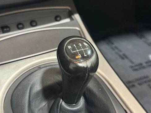 Used 2003 BMW Z4 2.5i RWD image 10
