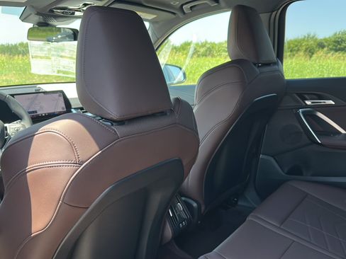 New 2025 BMW X1 xDrive28i w/ Technology Package image 14