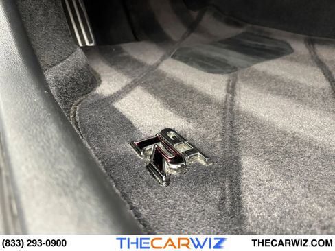 Used 2023 Nissan GT-R Premium w/ Premium Interior Package image 60