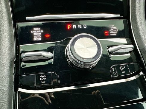 New 2025 Jeep Grand Cherokee L Overland w/ Advanced Protech Group III image 18