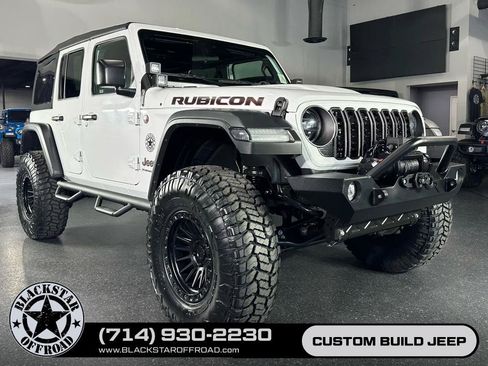 Used 2024 Jeep Wrangler Unlimited Rubicon w/ Convenience Group AWD/4WD image 2