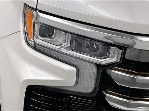 Used 2022 Chevrolet Silverado 1500 High Country w/ High Country Premium Package image 33