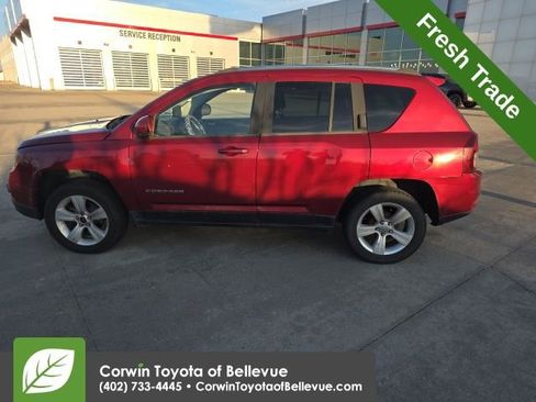 Used 2015 Jeep Compass High Altitude image 7