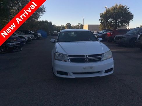 Used 2012 Dodge Avenger SXT image 4