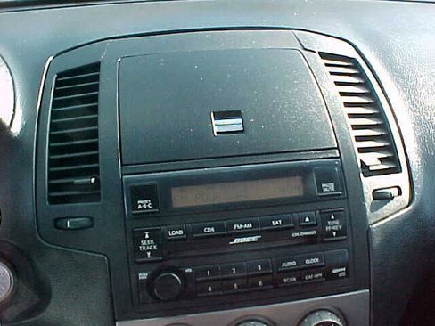 Used 2005 Nissan Altima 3.5 SE w/ (V01) Leather Pkg image 20