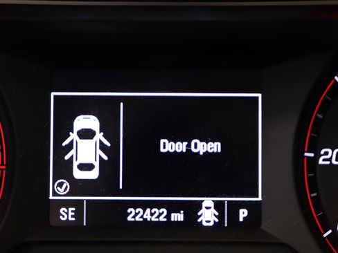 Used 2023 Chevrolet TrailBlazer RS w/ Sun and Liftgate Package FWD image 15