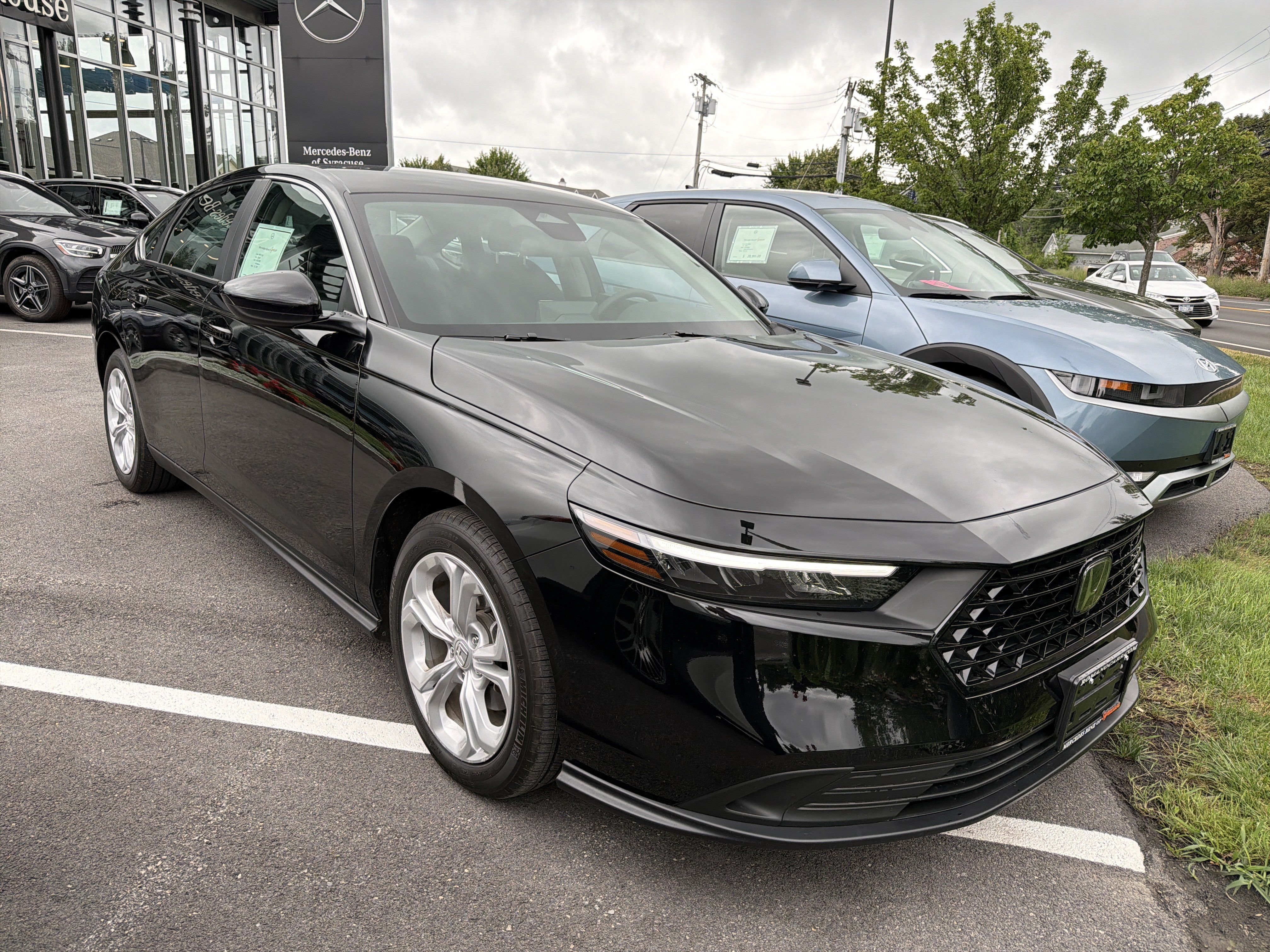 Used 2025 Honda Accord LX image 2