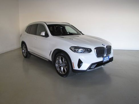 Used 2022 BMW X3 sDrive30i w/ Convenience Package w/ZPA image 3