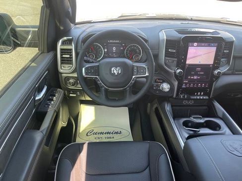 Used 2026 RAM 1500 Laramie AWD/4WD image 15