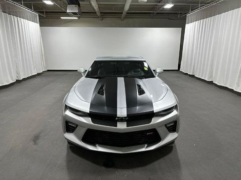 Used 2018 Chevrolet Camaro SS RWD image 2