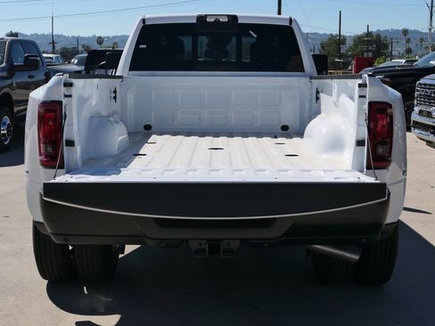 New 2026 RAM 3500 Tradesman AWD/4WD image 5