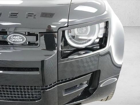 New 2026 Land Rover Defender 110 X-Dynamic SE AWD/4WD image 24