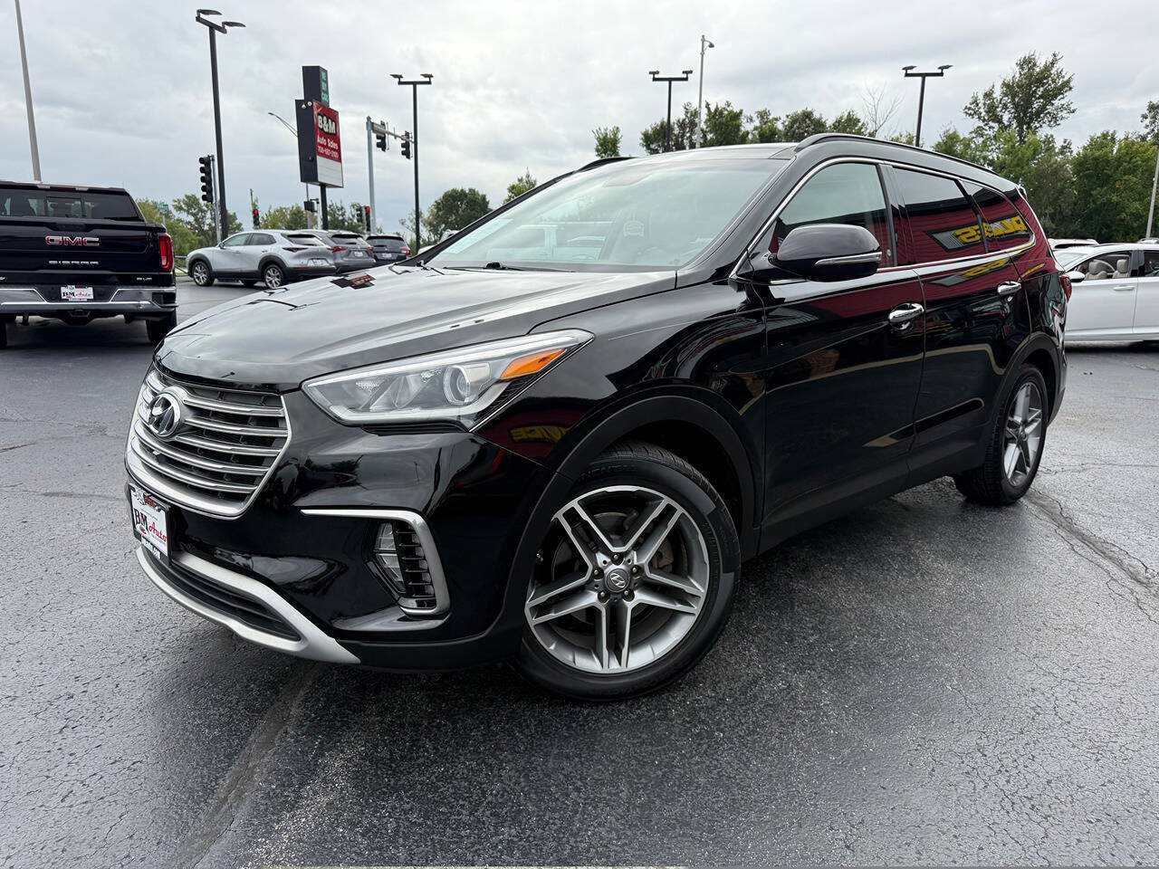 Used 2017 Hyundai Santa Fe FWD image 3