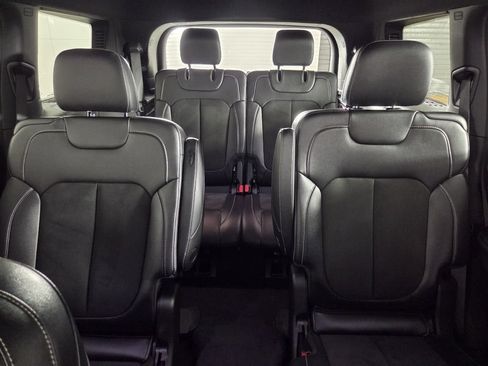 Used 2023 Jeep Grand Cherokee L Laredo RWD image 23