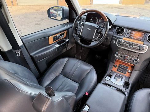 Used 2015 Land Rover LR4 HSE image 10