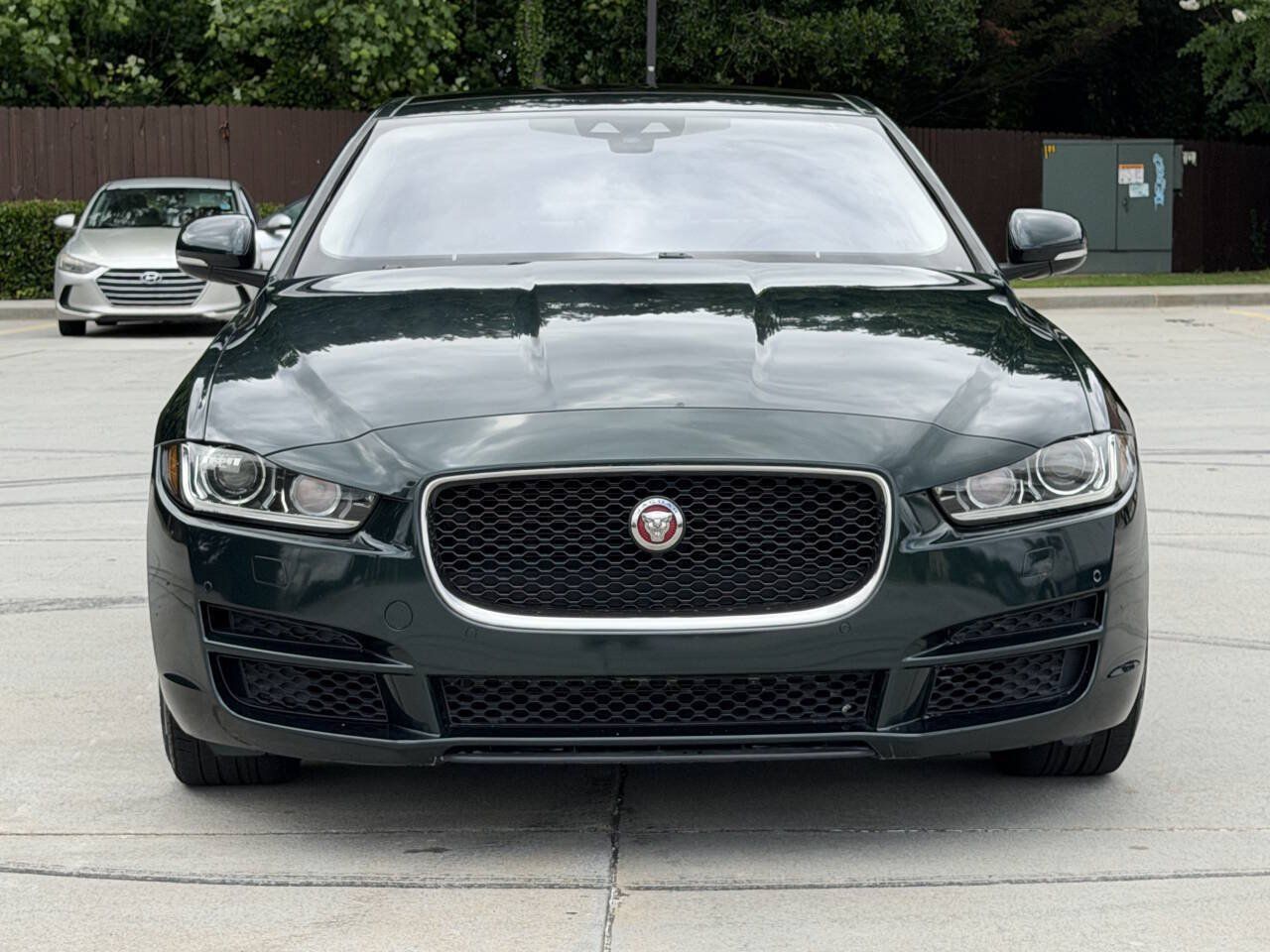 Used 2017 Jaguar XE Prestige RWD image 2