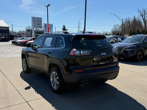 Used 2021 Jeep Cherokee Latitude Lux w/ Sun & Sound Group AWD/4WD image 5