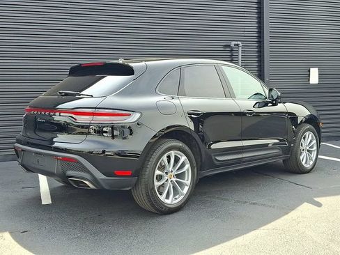 Certified 2026 Porsche Macan AWD/4WD image 7